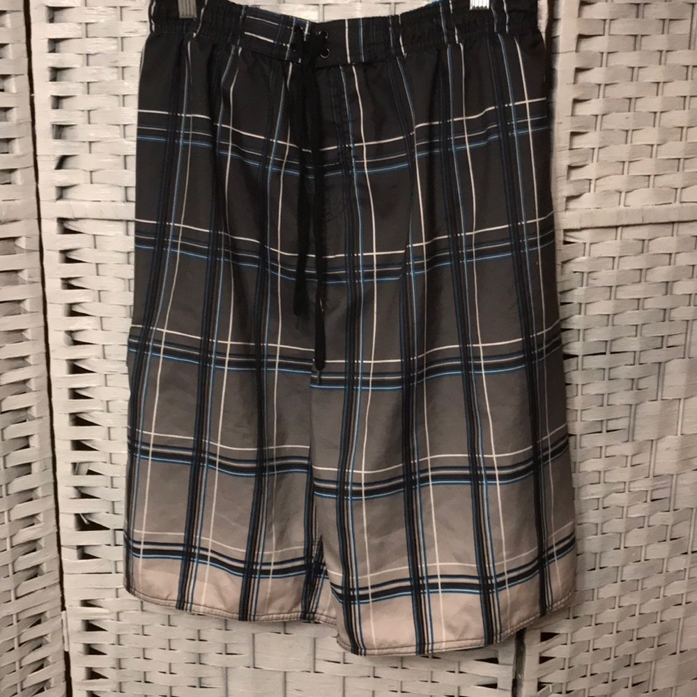 Men’s swim shorts